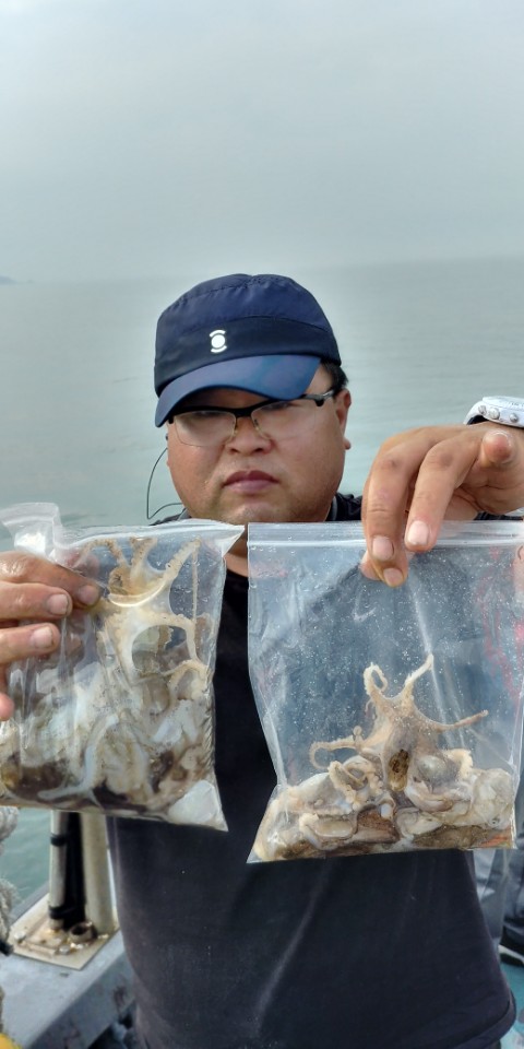 10월10일 아라2호 쭈.갑출조