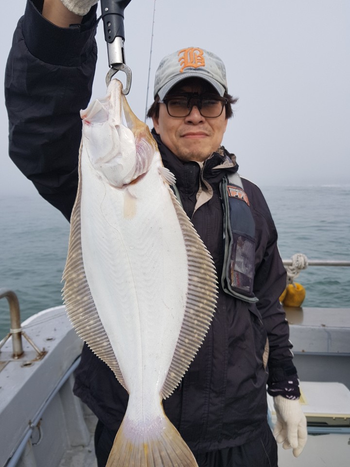 4월28일 진두낚시 올스타호 광어다운샷 탐사