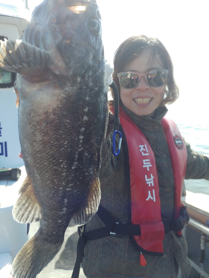 4월28일 진두낚시 아라호 먼우럭낚시