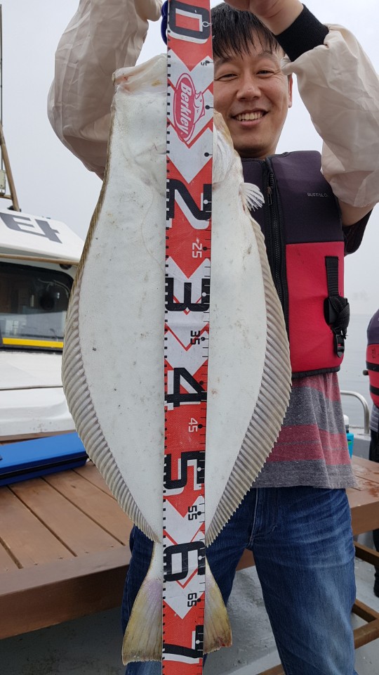 6월25일 올스타호 광어다운샷