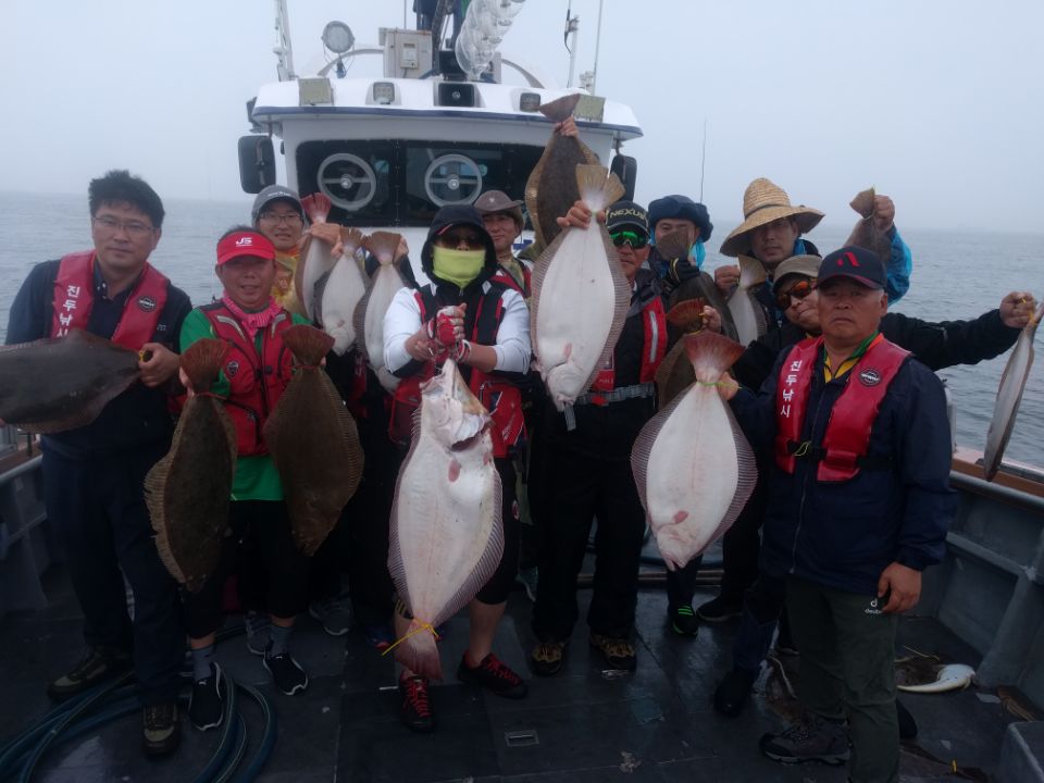 6월14일 아라호 대광어다운샷