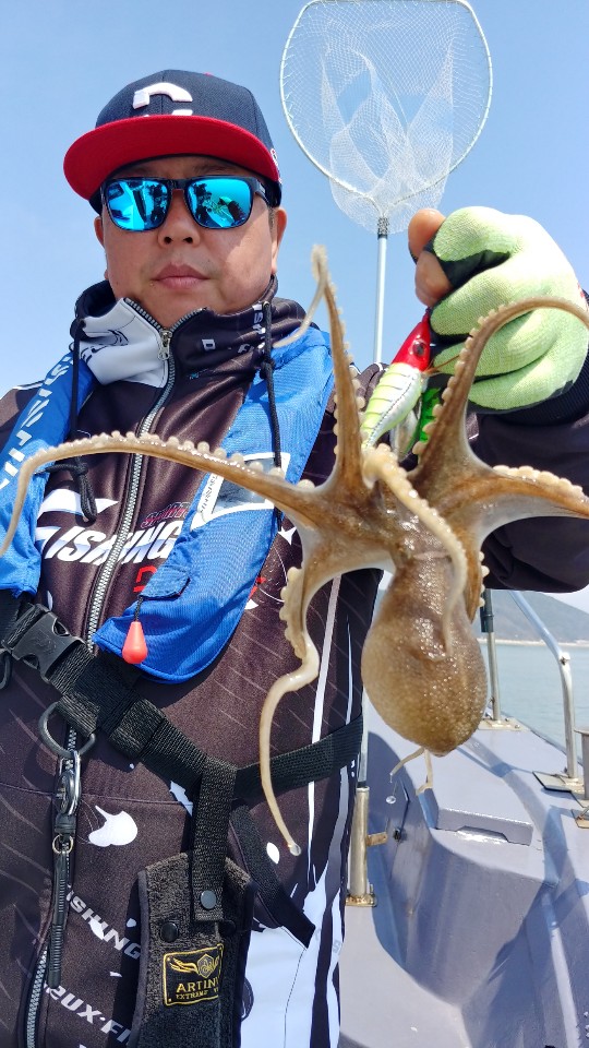 4월 11일 아라2호 알주꾸미 탐사출조(시간낚시, 5명출조)