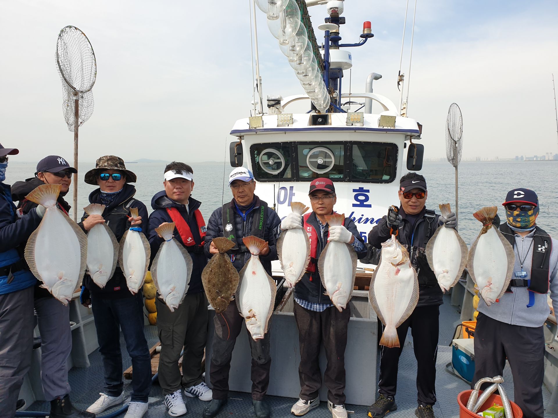 [아라호] 5월 7일 (오전조황) 대광어조황 1부