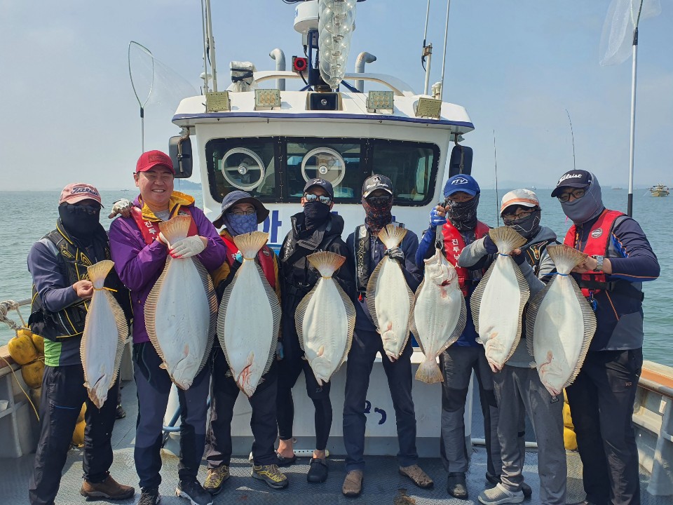 [아라호] 5월 23일 대광어조황