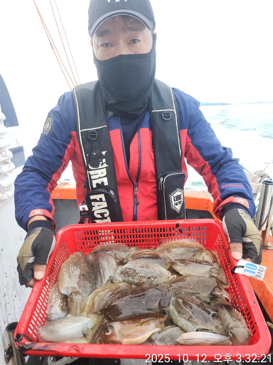 [영흥도아라2호] 10월 12일 조황