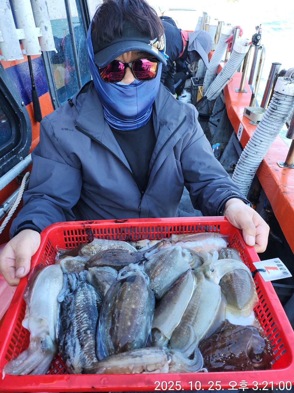 [영흥도아라2호] 10월 25일 조황