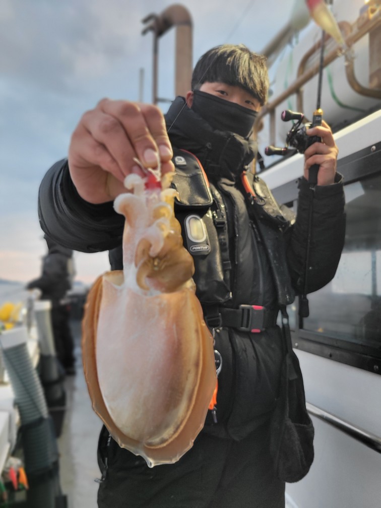 [영흥도아라3호] 11월 26일 조황(10인출조)