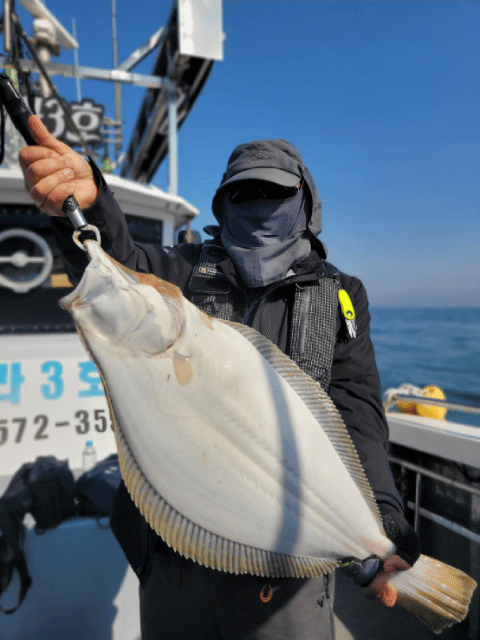 [영흥도아라3호] 4월 25일 단체독선 출조